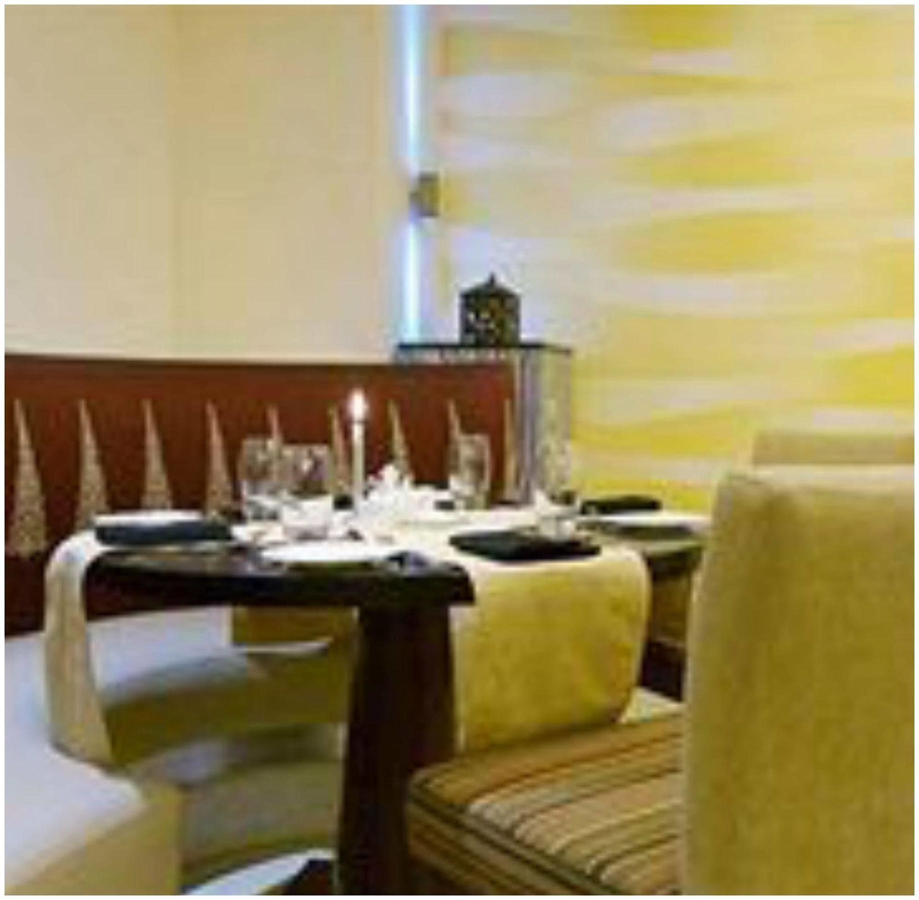 Vivanta Vijayawada, Mg Road Buitenkant foto